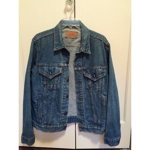 Levi’s Denim jacket. Good condition